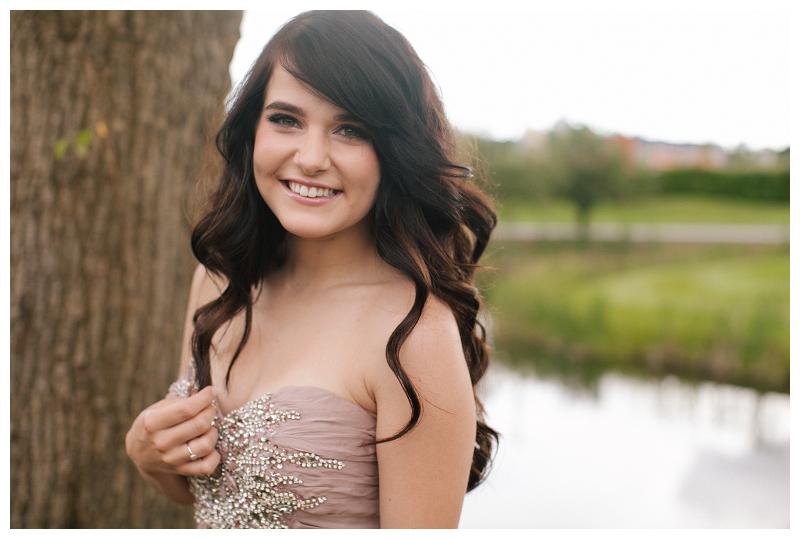 romantic golf course grad portraits-0027