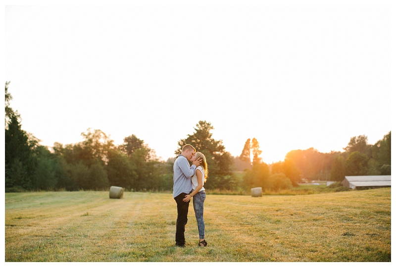 langley farm couples portraits country field at sunset-0021