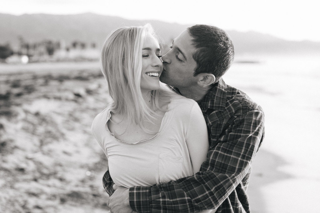 Intimate destination wedding photographer ll santa barbara engagement -6