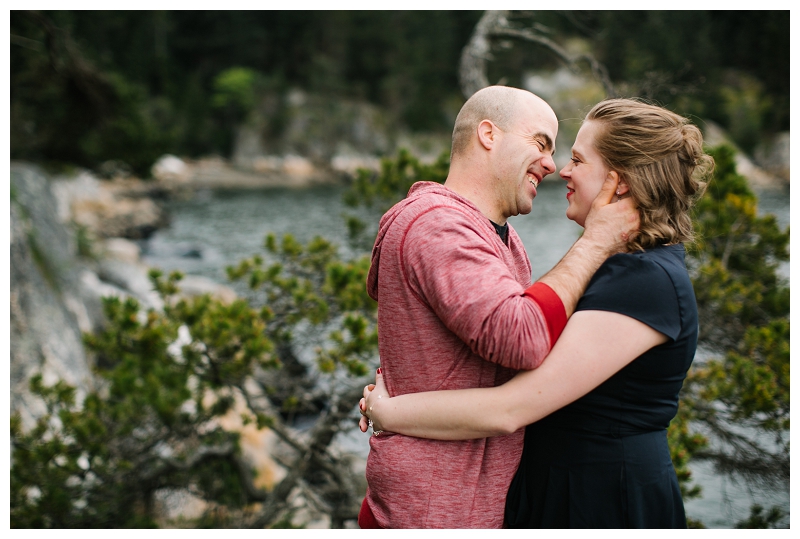 lighthouse park engagement photos-14