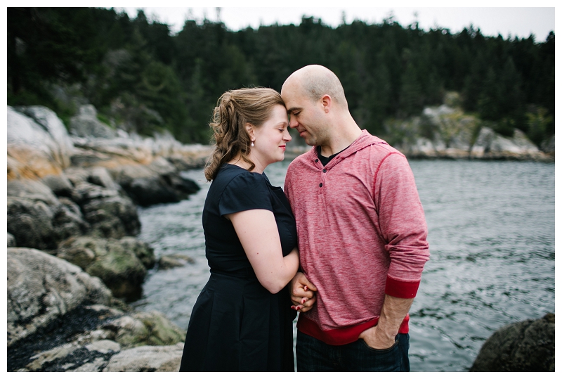 lighthouse park engagement photos-9