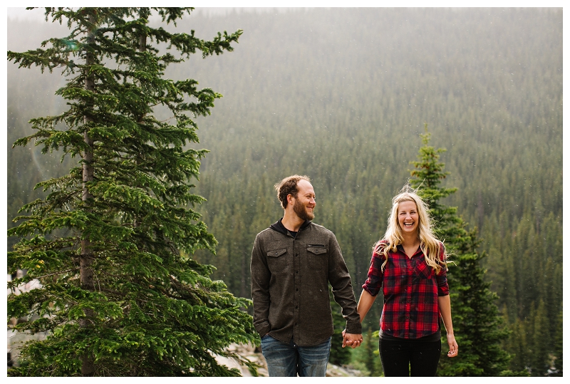 moraine lake, banff national park engagement photographer_010