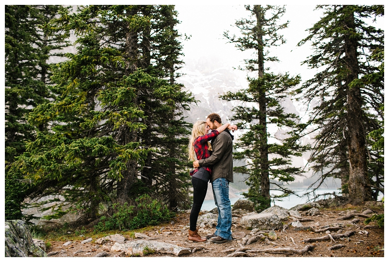 moraine lake, banff national park engagement photographer_012